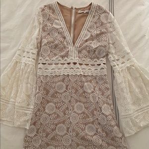 Endless Rose White Lace Sleeved Dress